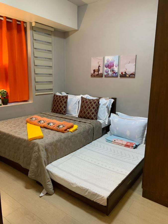 One Palm Tree Villas Condominium - Studio 10Th-O Fl With Balcony - Across Terminal 3 Airport Manila Exterior foto