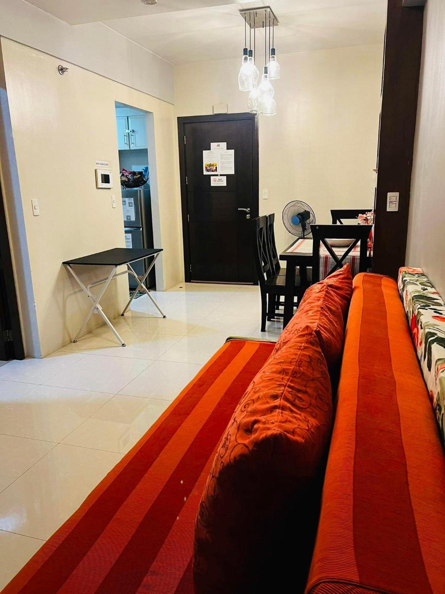One Palm Tree Villas Condominium - Studio 10Th-O Fl With Balcony - Across Terminal 3 Airport Manila Exterior foto