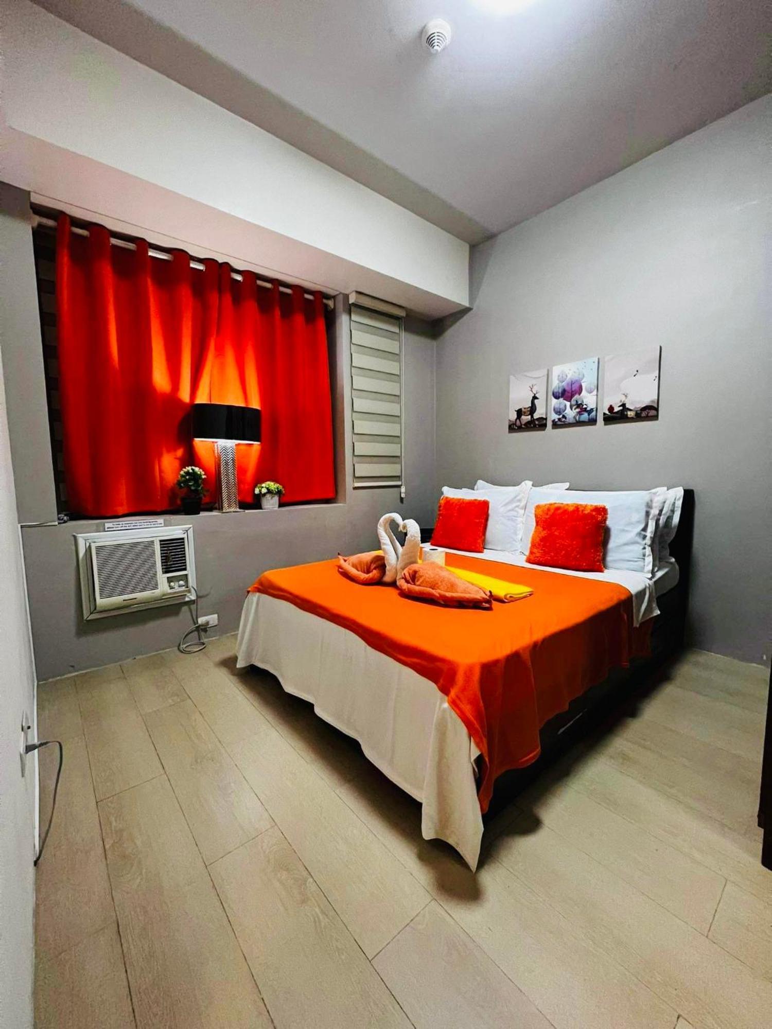 One Palm Tree Villas Condominium - Studio 10Th-O Fl With Balcony - Across Terminal 3 Airport Manila Exterior foto
